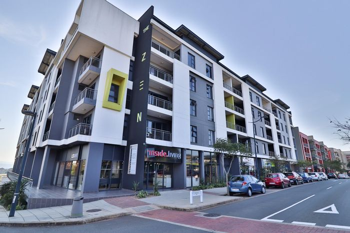 For Sale: 2-Bedroom Apartment in Umhlanga Ridge with En-Suites and Storage.