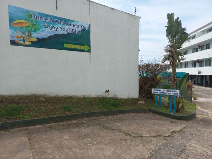 Coastal 2-bedroom apartment with balcony, play area, and secure parking in Beacon Rocks. For Sale.