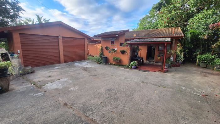 For Sale: House in Margate Central with 3 bedrooms, large garden, and expansion potential.