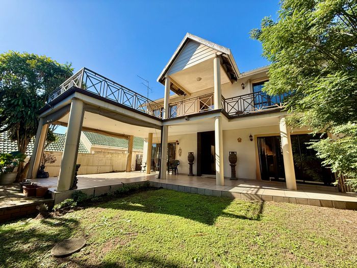 For Sale: Spacious 4-bedroom house in Somerset Park with ensuite baths and jacuzzi.