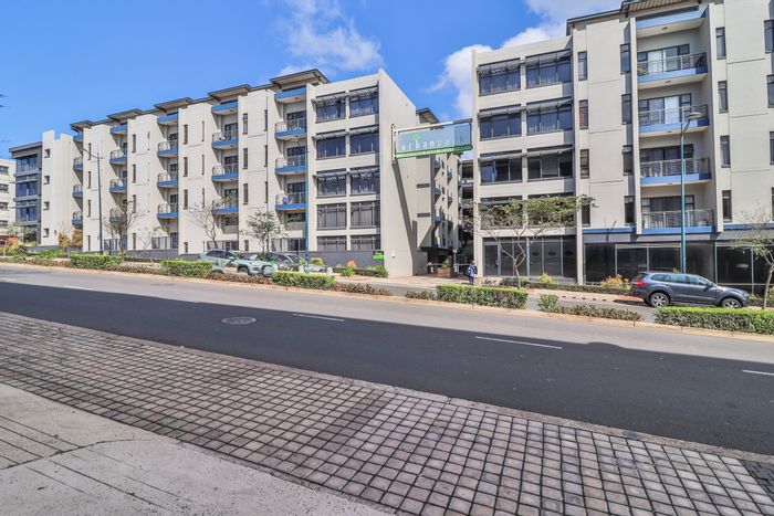 For Sale: Apartment in Umhlanga Ridge with pool, secure parking, and Airbnb potential.