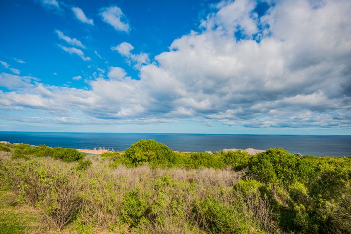 For Sale: Vacant Land Residential in Breakwater Bay Eco Estate with ocean views.