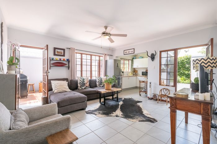 For Sale: Townhouse in Hilton Central with pool, courtyard, and secure complex.