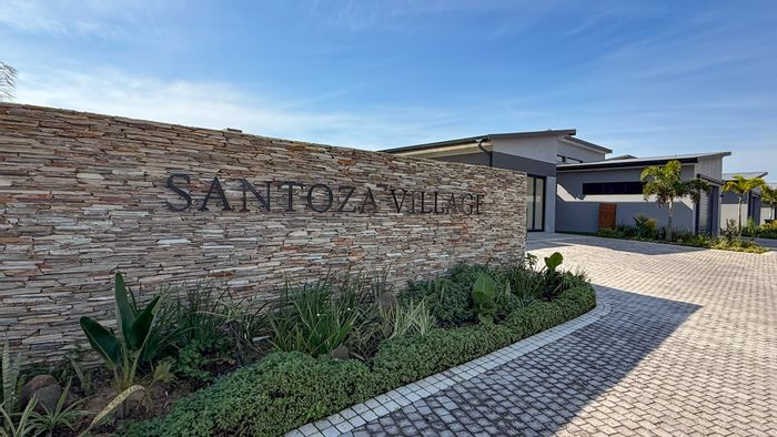 For Sale: Townhouse in Salt Rock with 2 beds, pet-friendly garden, and community amenities.