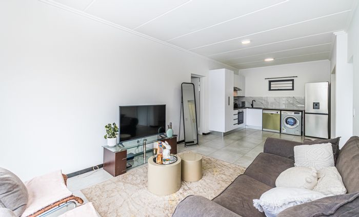 Bryanston Apartment For Sale: 2 beds, pool, clubhouse, co-working spaces, secure living.