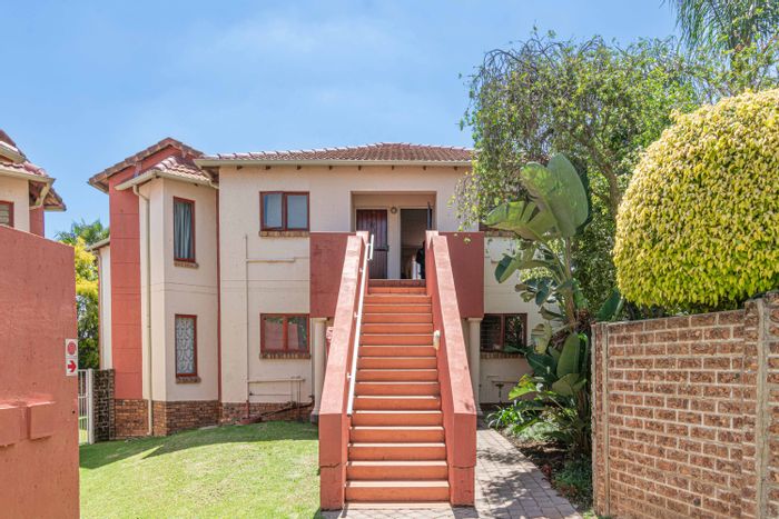 2-Bedroom Apartment for Sale in North Riding with Pool and Security Features.