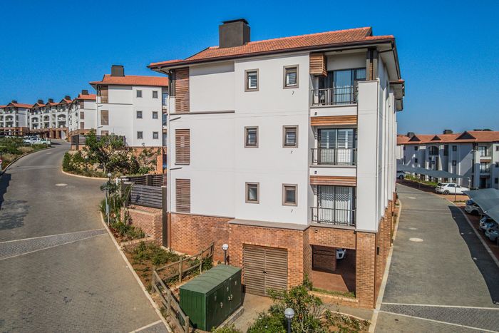 For Sale: Apartment in Umhlanga Central with 2 bedrooms, parking, and pet-friendly amenities.