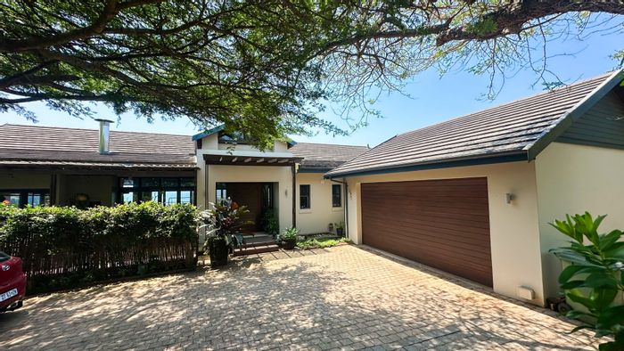 Simbithi Eco Estate House For Sale: Pool, bar, five ensuites, cinema room.