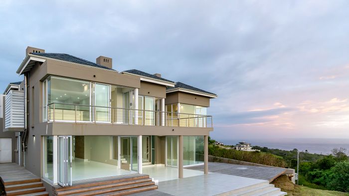 Le Grand Estate House For Sale: 5 bedrooms, sea views, spacious entertainment areas.