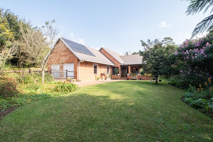 House For Sale in Leonard: 3 Beds, Office, Solar, Double Garage, Private Garden.