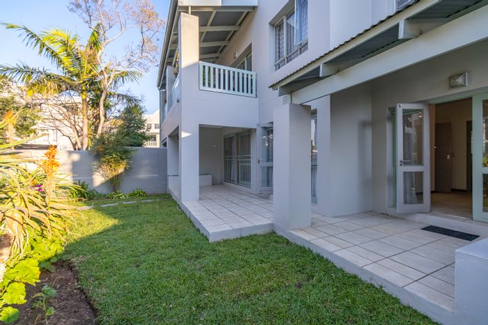 For Sale: Fourways Apartment with garden, 24/7 security, clubhouse, and pool.