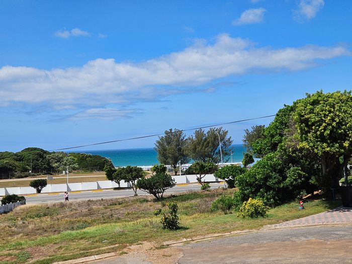Wavecrest For Sale: 1393m² vacant land with ocean views, secure access, near beach.