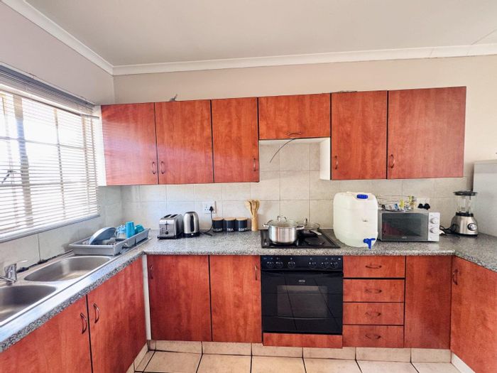 Del Judor Apartment For Sale: 2 beds, balcony, security, close to amenities.