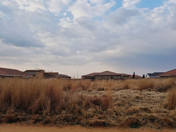 Vacant Land Residential in Waldrift, 995 m², near amenities and community. For Sale.