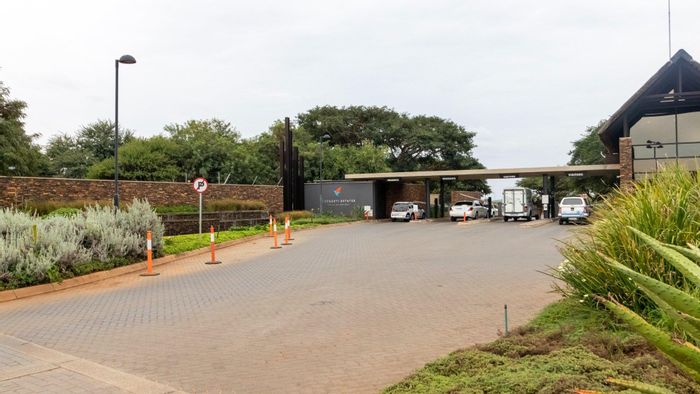 For Sale: House in Serengeti Lifestyle Estate with 3 beds, patio, and amenities.