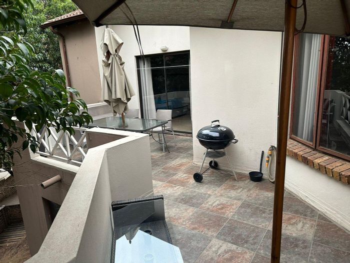 Northwold Apartment For Sale: 2 bedrooms, balcony, pool, pet-friendly, 24-hour security.