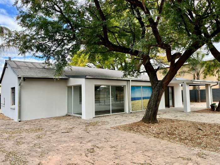 For Sale: House in Bela Bela Central with dual entrances, office potential, and outdoor patio.