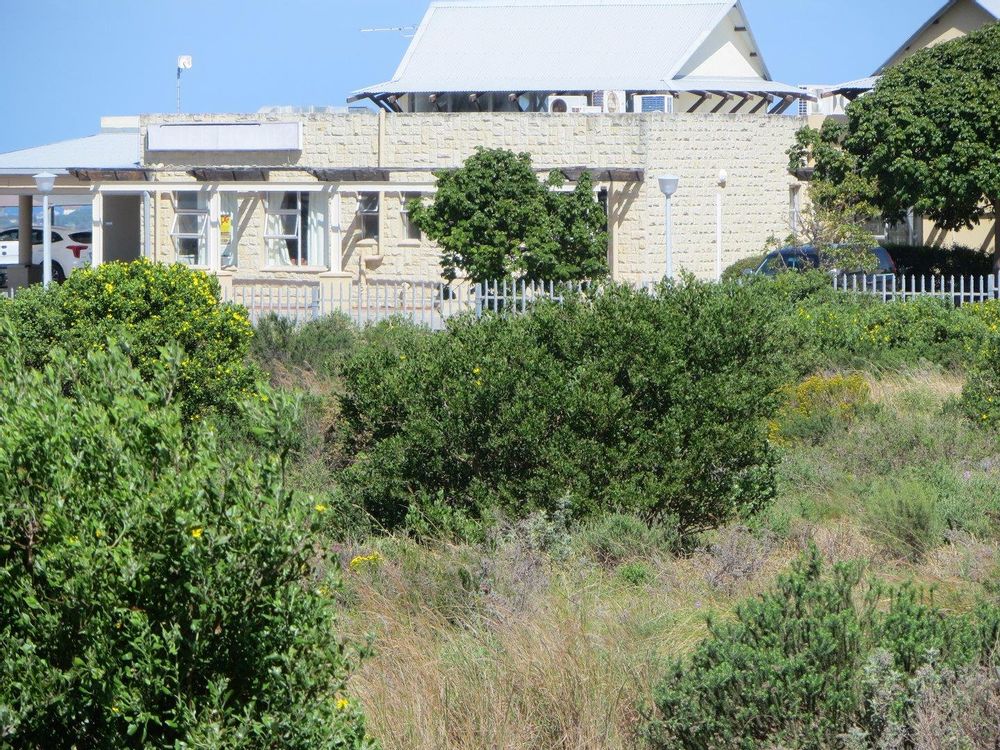 Erf to Policlinic erf and access and parking servitude