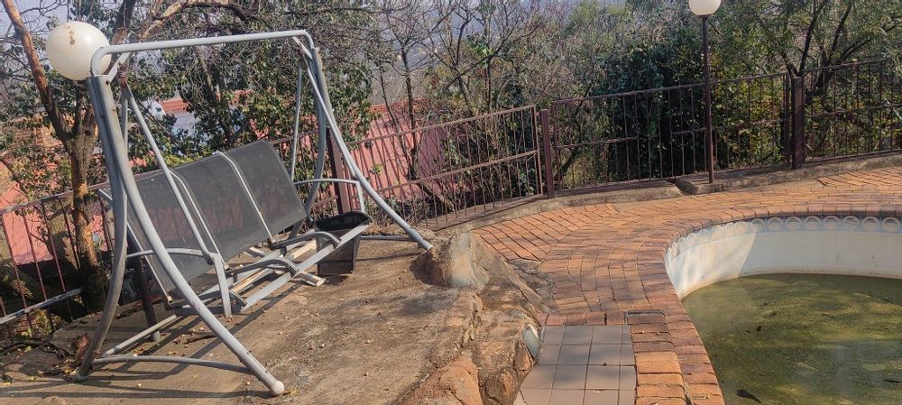 Pool, Braai resting area