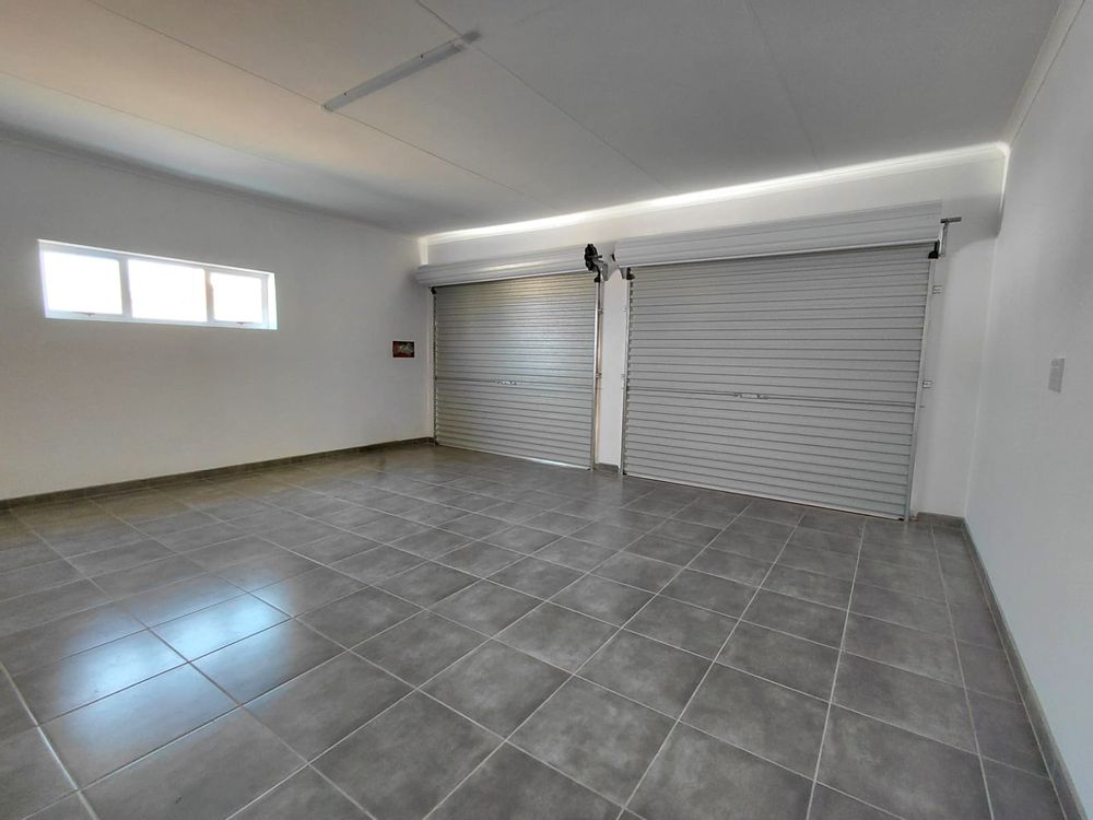 Garage - direct access to house