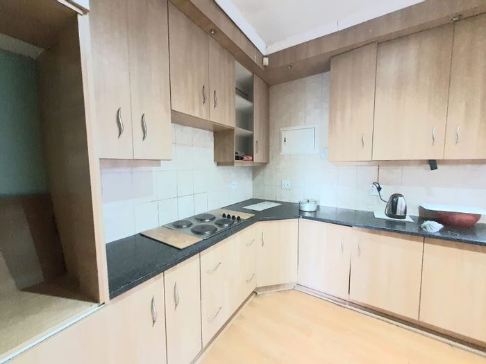 For Sale: House in Vanderbijlpark Central with 3 beds, double garages, and open plan living.