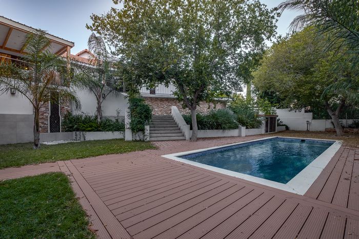 Ludwigsdorf House For Sale: 5 beds, guest wing, wine cellar, heated pool.