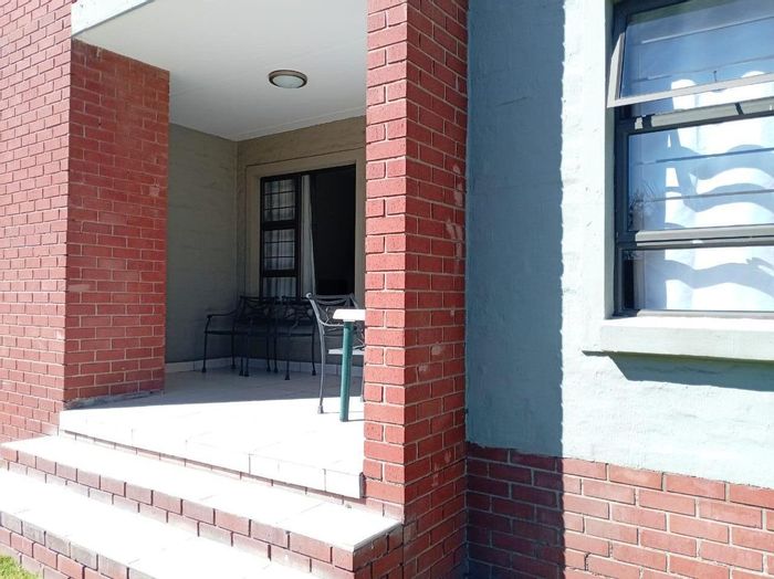 Secunda Central Apartment To Rent: 2 Bedrooms, 2 Bathrooms, Private Patio, Gated Complex.