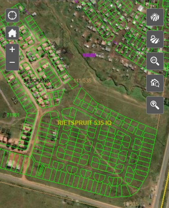 For Sale: 437sqm Vacant Land in Westside Park, near amenities and universities.