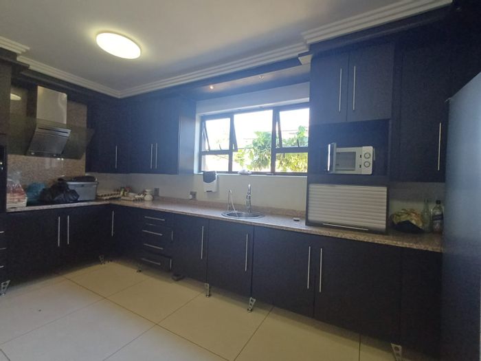 Spacious 5-Bedroom House in Vanderbijlpark Central with Entertainment Area and Security. For Sale.