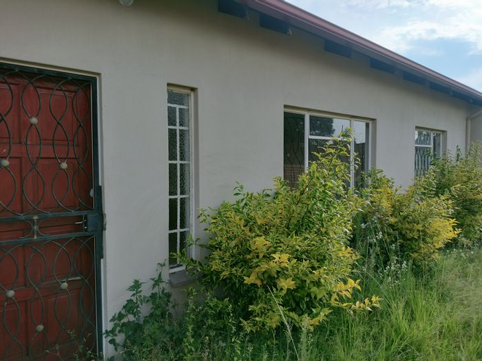 2-Bedroom House To Rent in Duvha Park, secure estate near schools and shops.