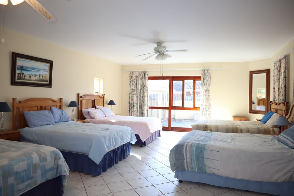 Expansive guest room