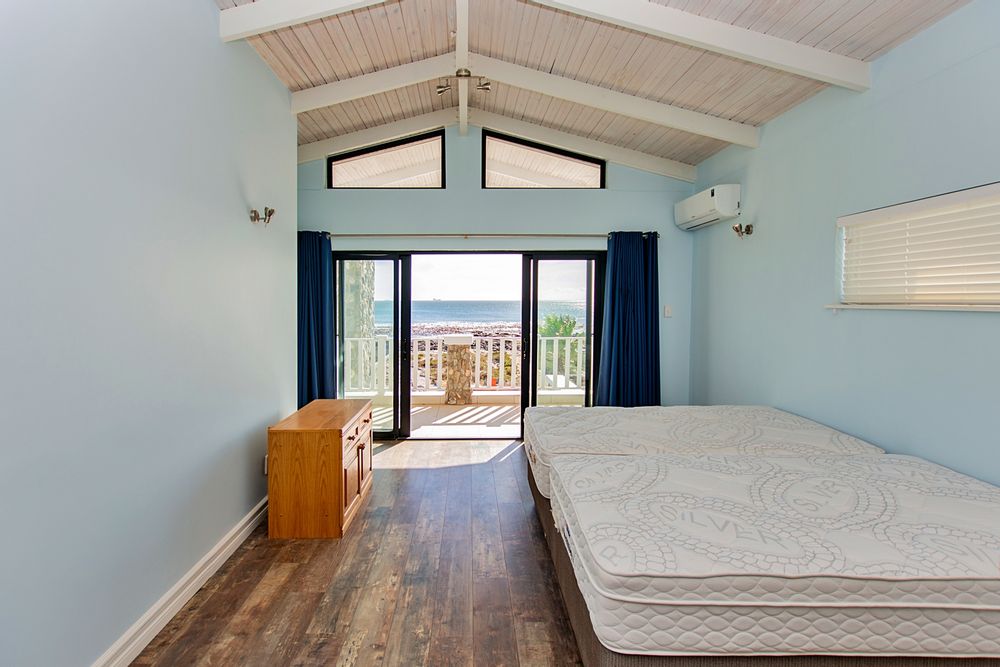 Sliding door leading to balcony 1st bedroom