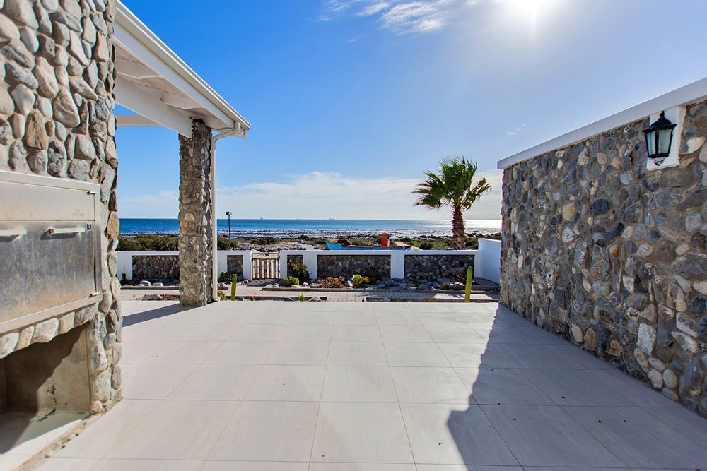 Braai area covered with tiles