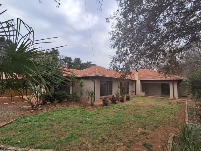 For Sale: House in Three Rivers with 4 beds, 3 baths, and spacious garden.