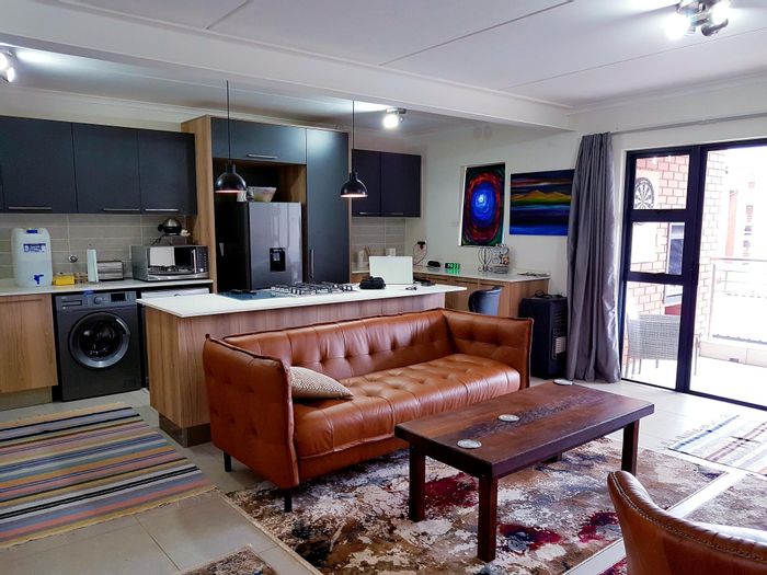 Glen Marais Apartment To Rent: 2 beds, balcony, gym access, free WiFi.
