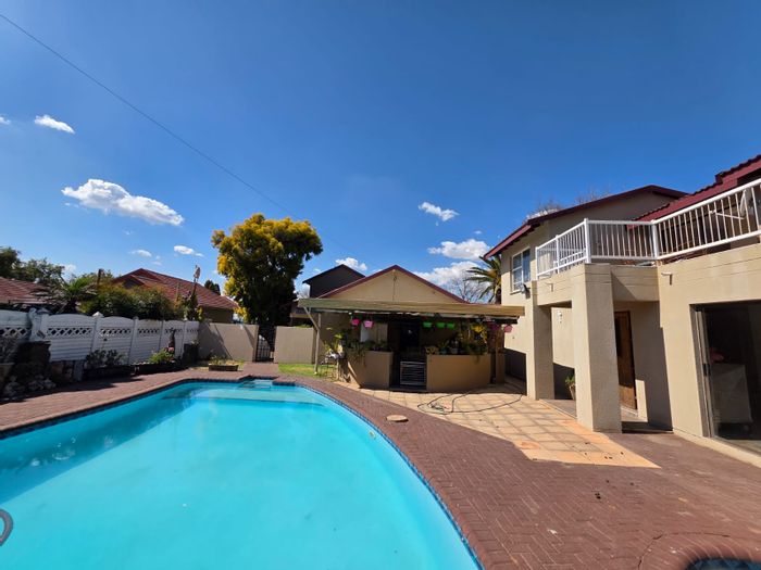 For Sale: Vaalpark House with two homes, pool, solar, and spacious yard.