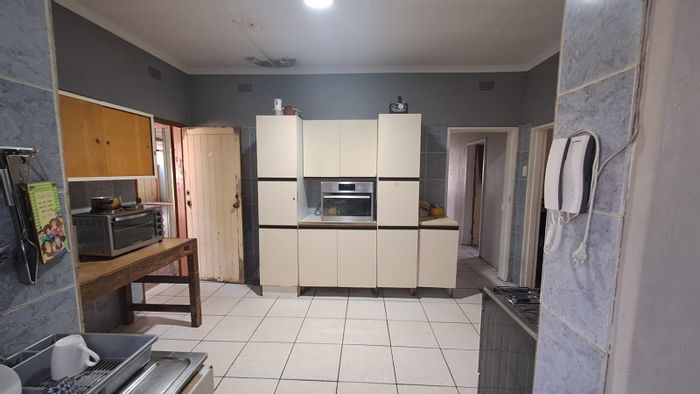 Duncanville House For Sale: 4 Bedrooms, 2 Bathrooms, Garage, Carport, Near Checkers.
