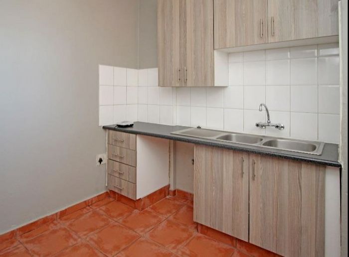 1-Bedroom Apartment for Sale in Benoni North with 24-Hour Security and Parking.