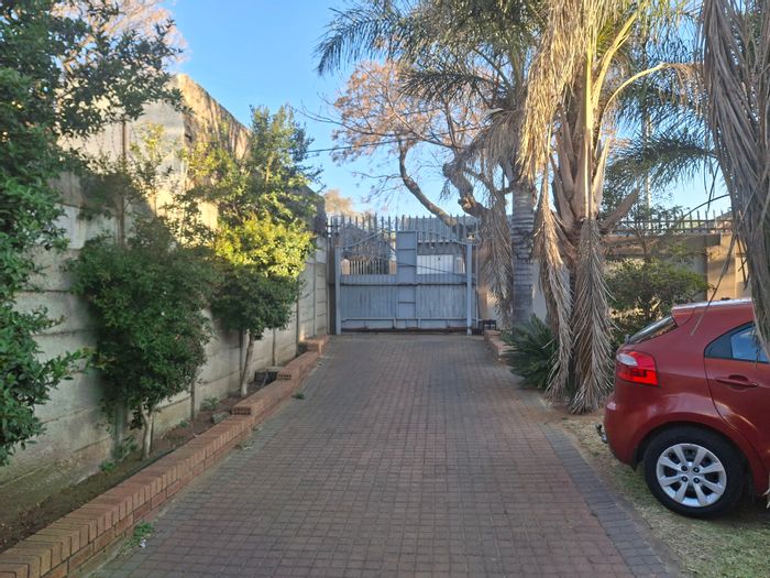 For Sale: Kenilworth House with 4 Bedrooms, Rental Income, and Secure Parking.