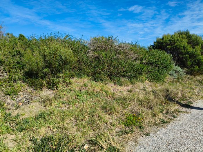 Vacant Land Residential For Sale in Paradise Beach - 700m² with sea view potential.