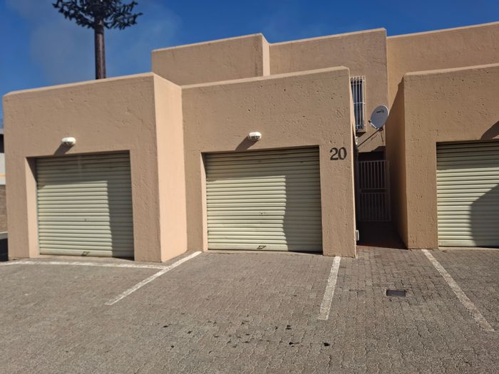 Edleen Apartment For Sale: 2 beds, secure complex, garage, near shops and schools.