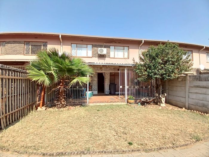 For Sale: 3-Bedroom Townhouse in Sasolburg Ext 23 with private garden and double garages.