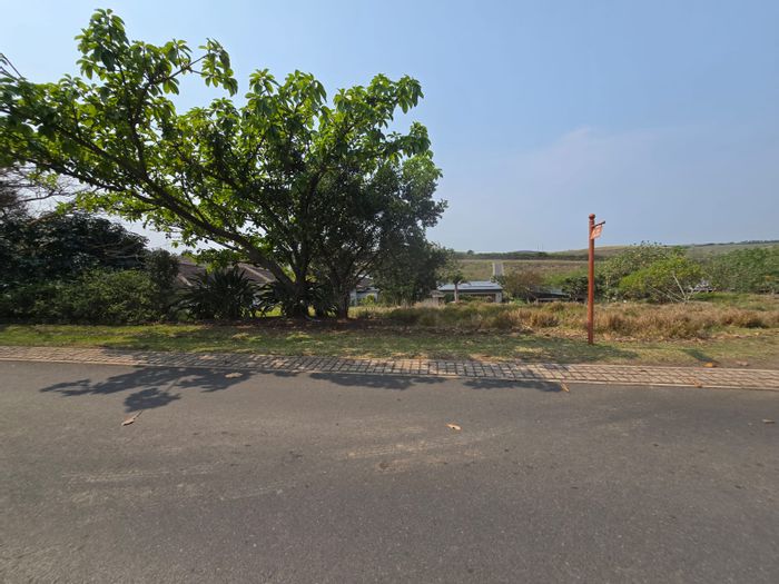 Vacant Land Residential for Sale in Palm Lakes Estate - 800sqm, great amenities.