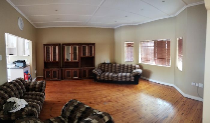 Spacious 4-bedroom house with pool, braai area, and potential garage in Retief.