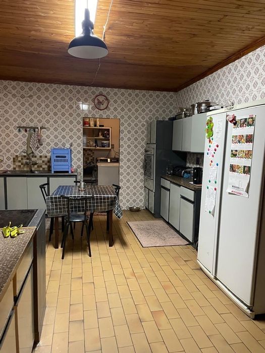 Del Judor House For Sale: 3 bedrooms, spacious living areas, large garden, secure parking.