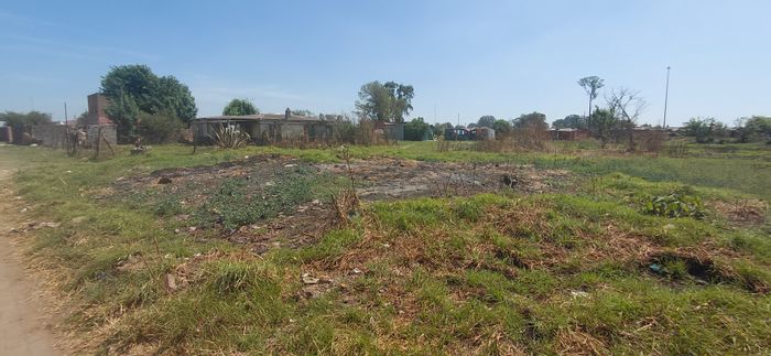 For Sale: 4000m² Vacant Land Residential in Evaton Central, ideal for development.