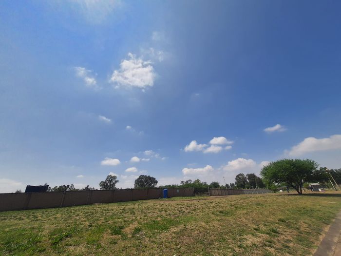 Vacant Land for Sale in Riverspray Lifestyle Estate with River Access, 500 m².