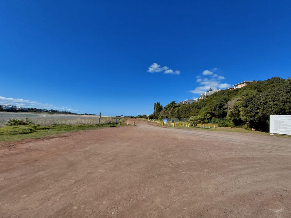 Paradise Beach entrance