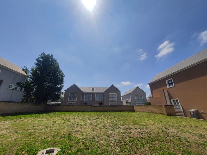 Vacant Land for Sale in Riverspray Lifestyle Estate: River access, boat launch, amenities.