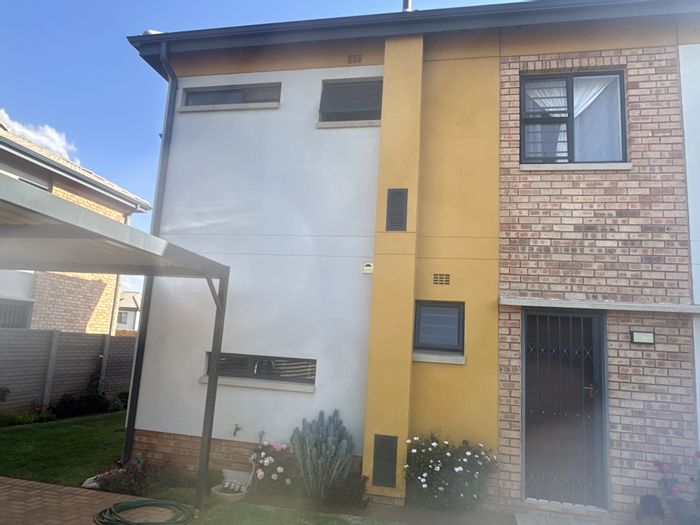 For Sale: House in Lotus Gardens with 4 bedrooms, security, and community amenities.